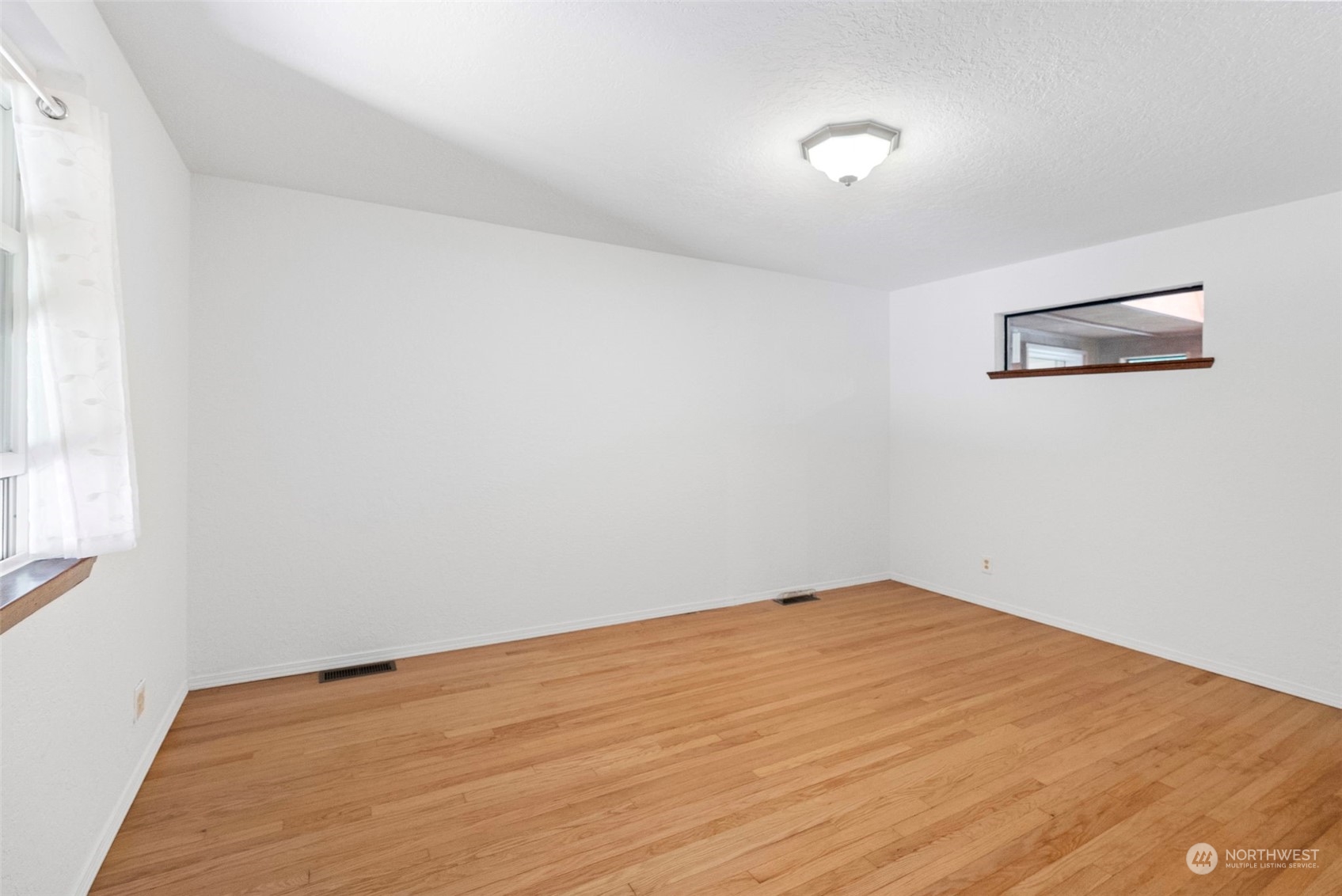 6949 Southeast Overaa Road Port Orchard, WA 98367 - Photo 16 of 40 Gallery Image 16