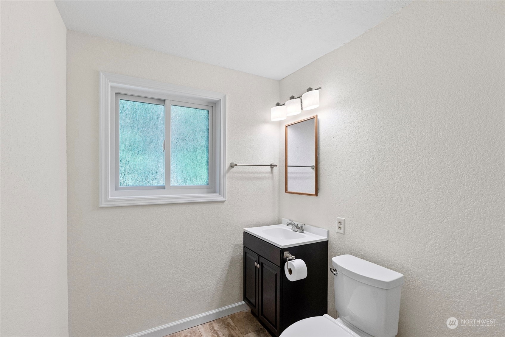 6949 Southeast Overaa Road Port Orchard, WA 98367 - Photo 21 of 40 Gallery Image 21