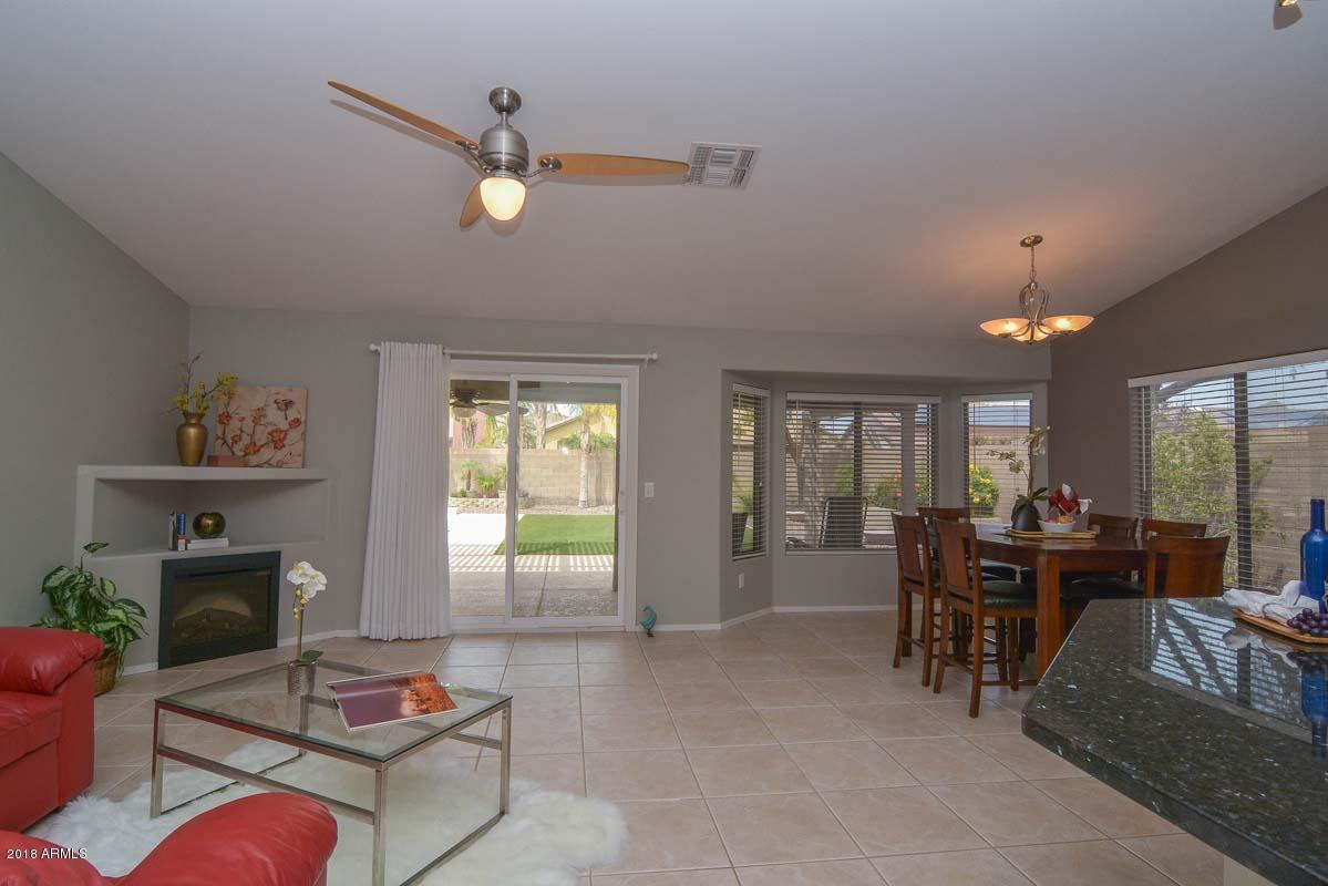 6418 West Briles Road Phoenix, AZ 85083 - Photo 13 of 36 Great Room