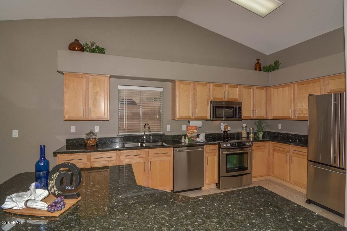 6418 West Briles Road Phoenix, AZ 85083 - Photo 2 of 36 Kitchen2