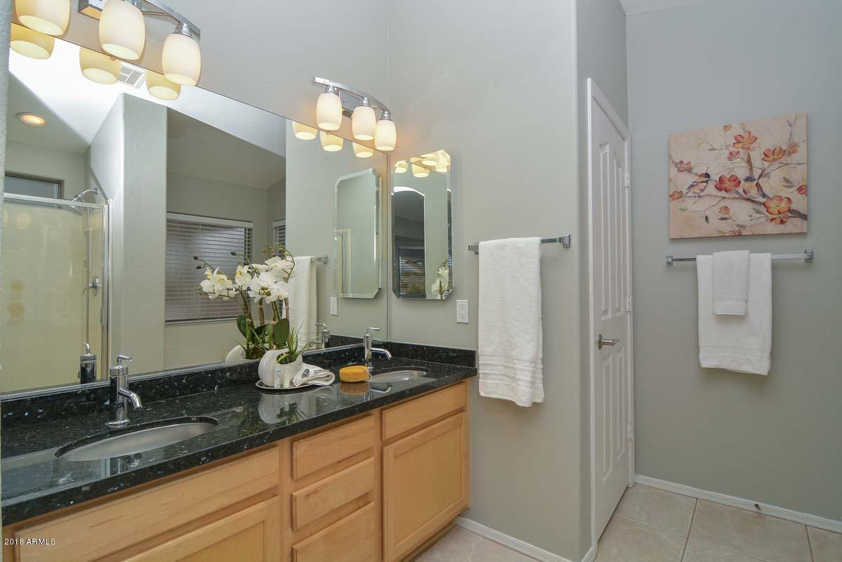 6418 West Briles Road Phoenix, AZ 85083 - Photo 24 of 36 Master Bath