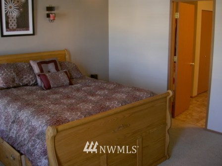 3188 Sheaser Way DuPont, WA 98327 - Photo 15 of 17 Gallery Image 15