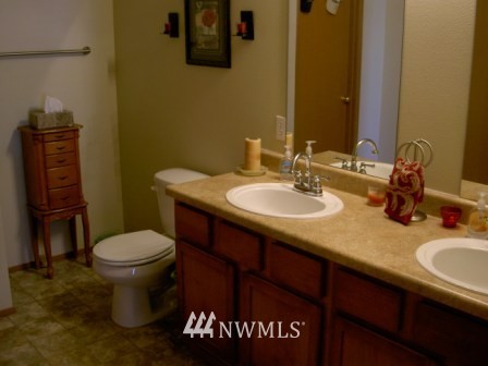 3188 Sheaser Way DuPont, WA 98327 - Photo 16 of 17 Gallery Image 16