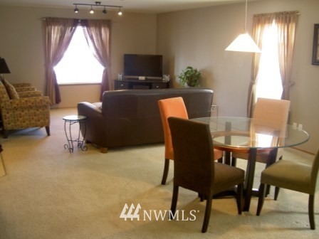 3188 Sheaser Way DuPont, WA 98327 - Photo 5 of 17 Gallery Image 5