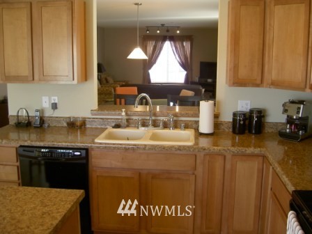 3188 Sheaser Way DuPont, WA 98327 - Photo 9 of 17 Gallery Image 9