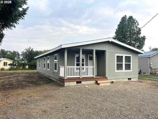 $299,000 | 609 Mildred Street, Enterprise, OR 97828
