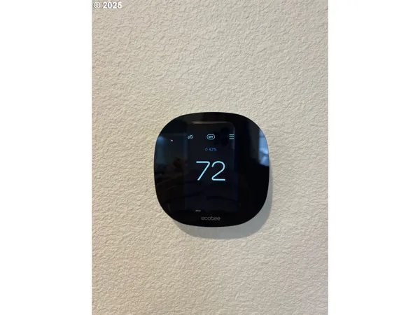 $299,000 | 609 Mildred Street, Enterprise, OR 97828