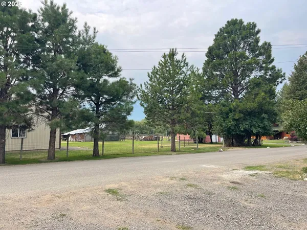 $299,000 | 609 Mildred Street, Enterprise, OR 97828