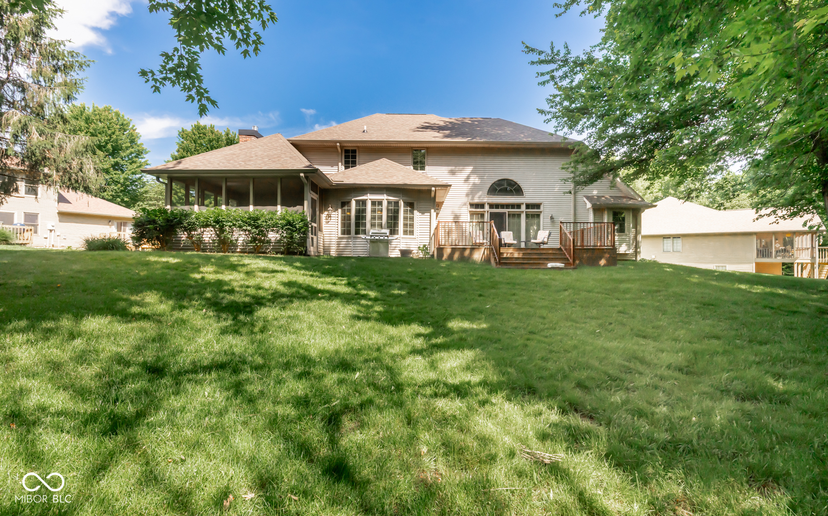 285 Plum Court Columbus, IN 47201 - Photo 10 of 155
