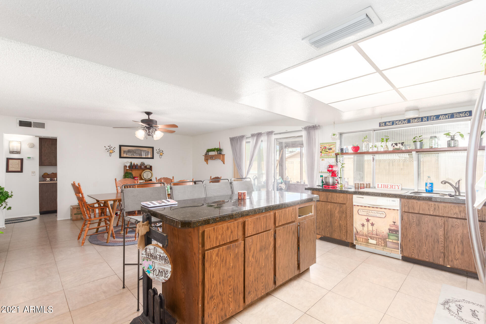 4202 West Griswold Road Phoenix, AZ 85051 - Photo 14 of 26 14 Griswold 4202