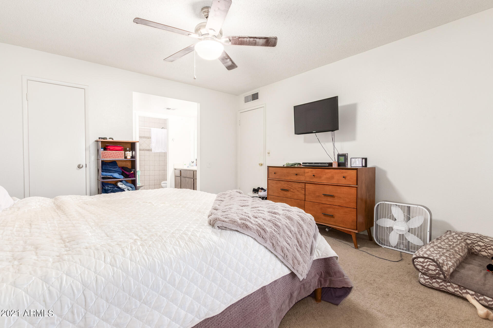 4202 West Griswold Road Phoenix, AZ 85051 - Photo 17 of 26 17 Griswold 4202