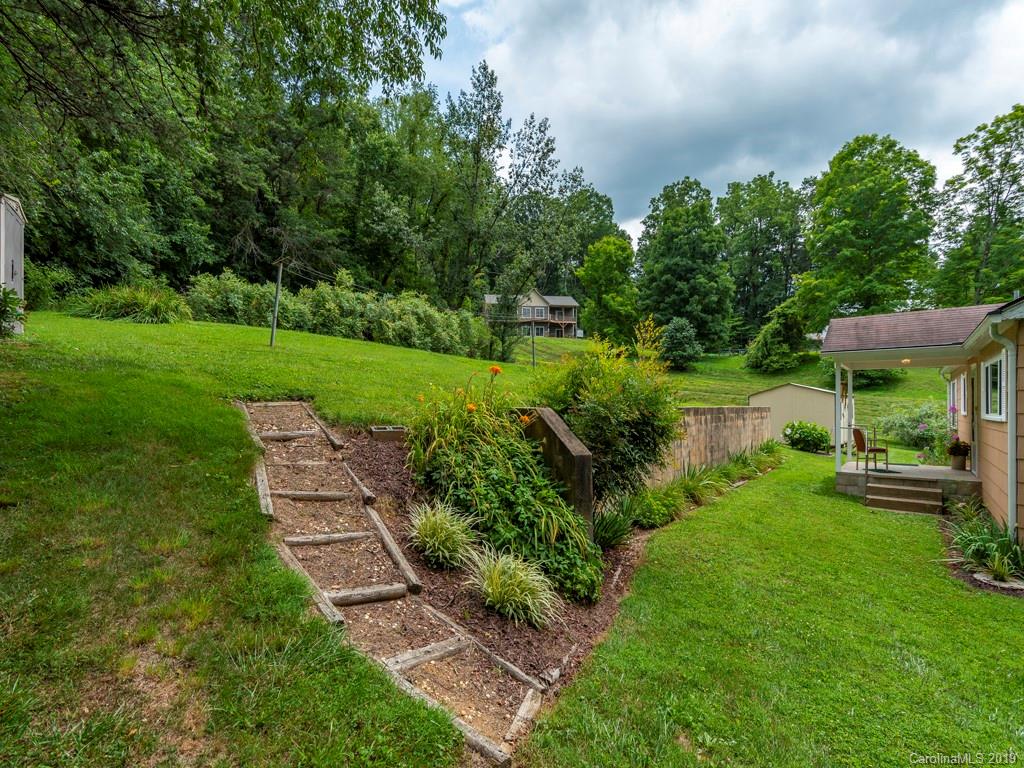 6443 Cruso Road Canton, NC 28716 - Photo 7 of 20