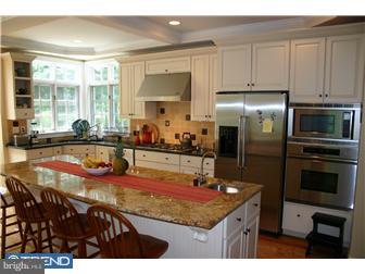 213 Barren Road Newtown Square, PA 19073 - Photo 4 of 7 Kitchen