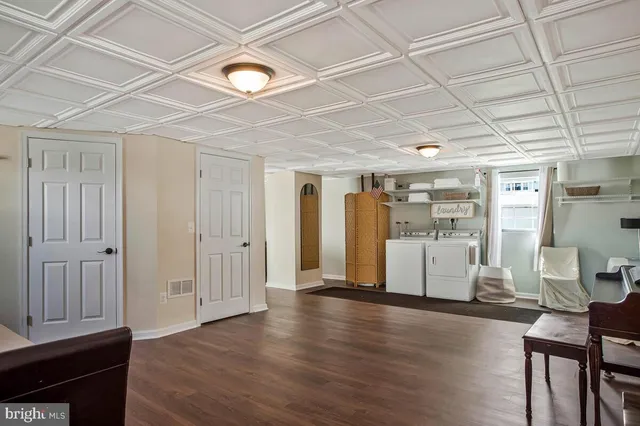 a house view with a outdoor space