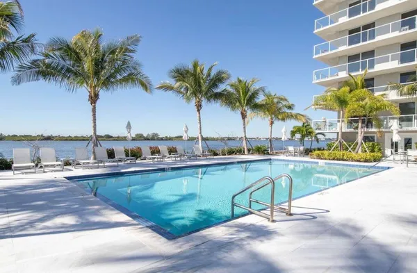$4,500 | 2560 South Ocean Boulevard, Unit 518, Palm Beach, FL 33480