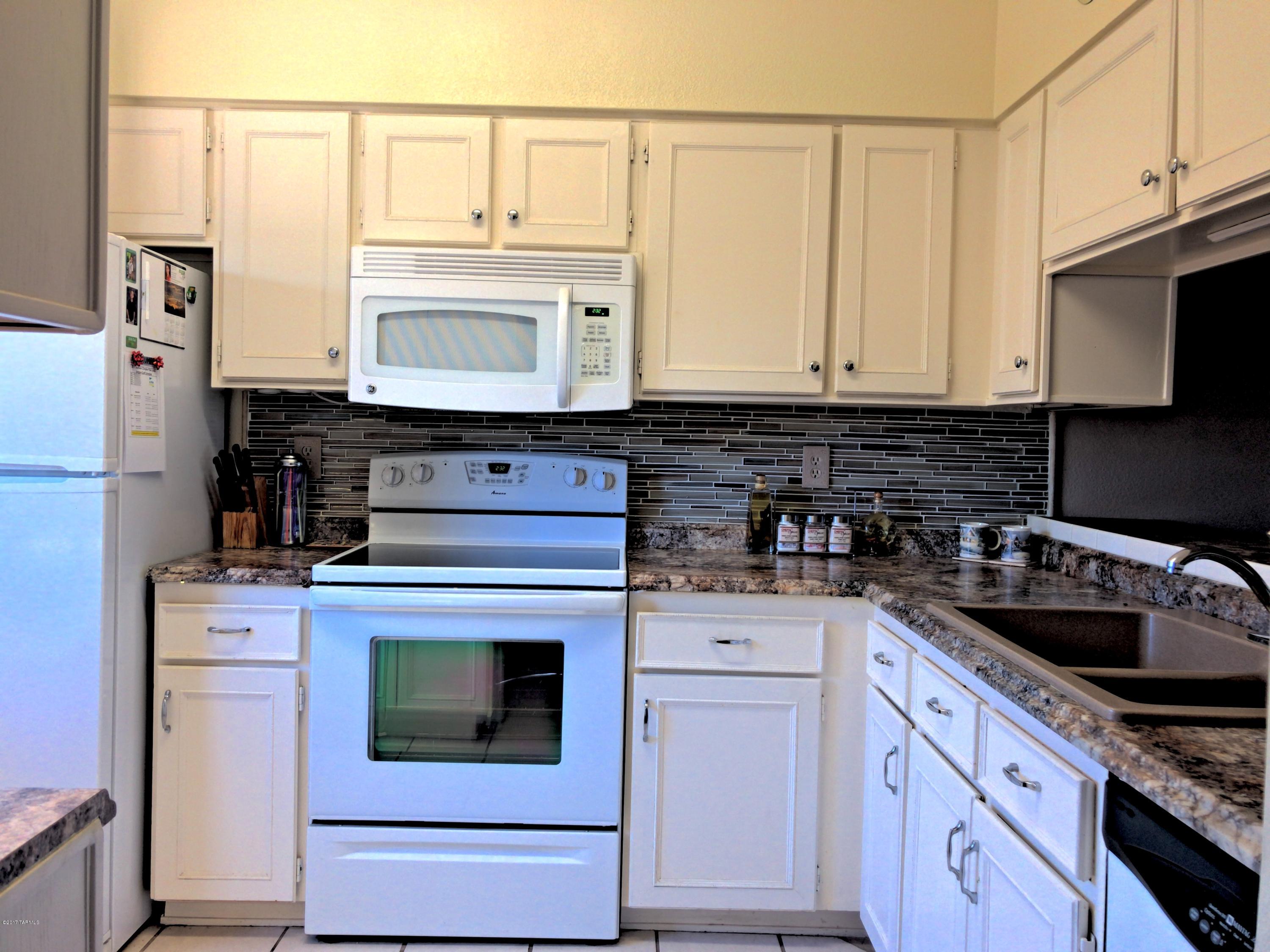 780 South Pantano Road Tucson, AZ 85710 - Photo 2 of 25 Gallery Image 2
