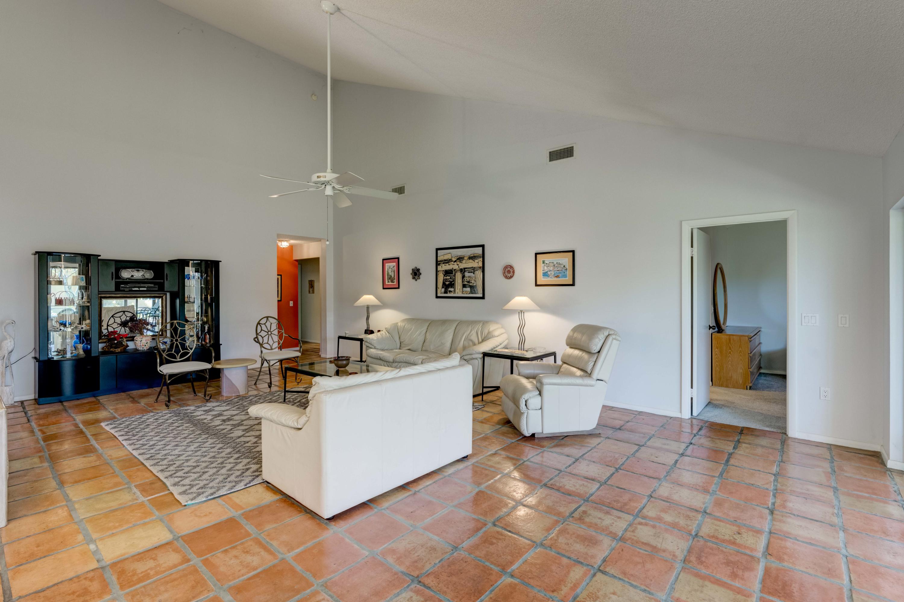 149 Beach Summit Court Jupiter, FL 33477 - Photo 11 of 46 Living Room