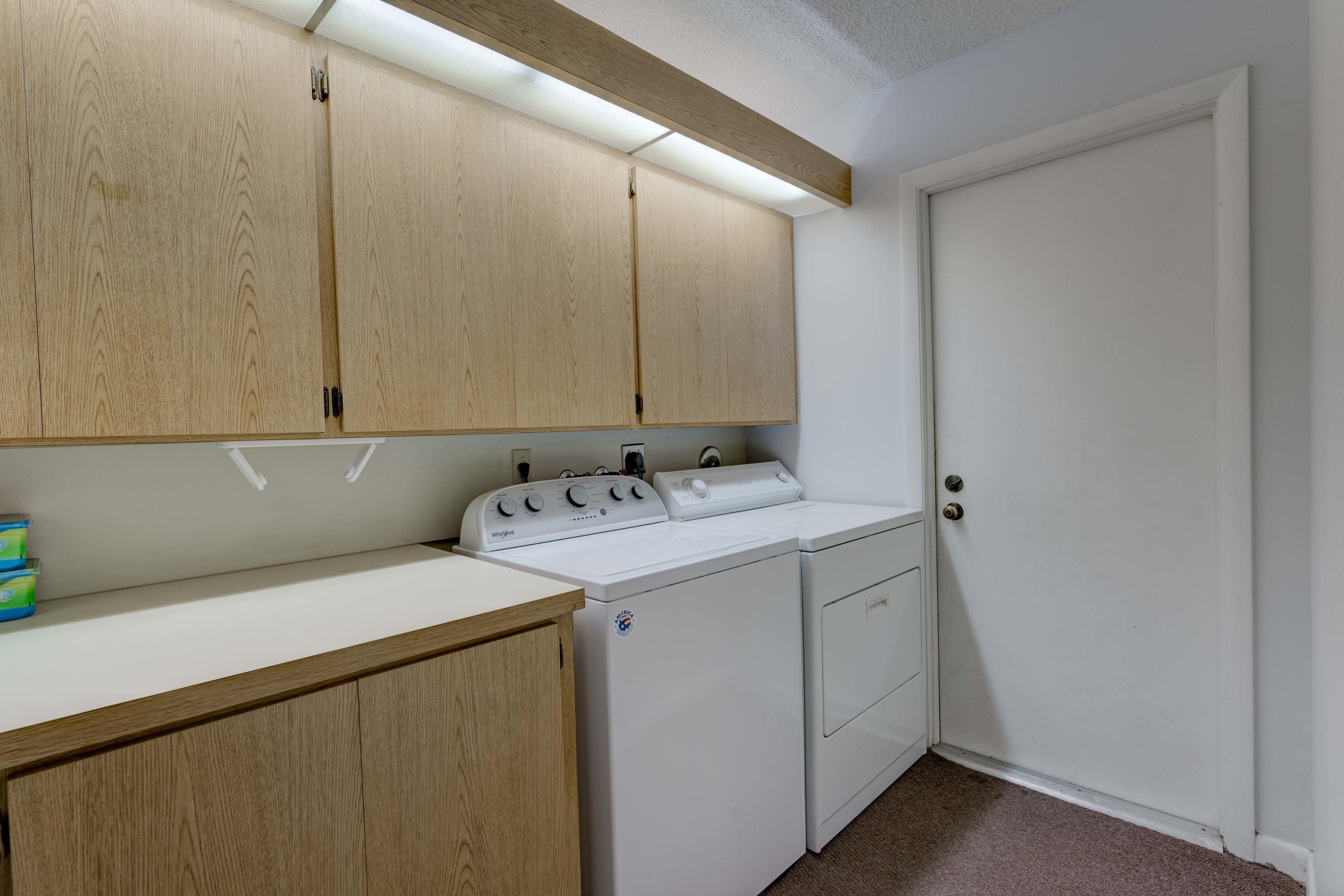 149 Beach Summit Court Jupiter, FL 33477 - Photo 28 of 46 Utility Room