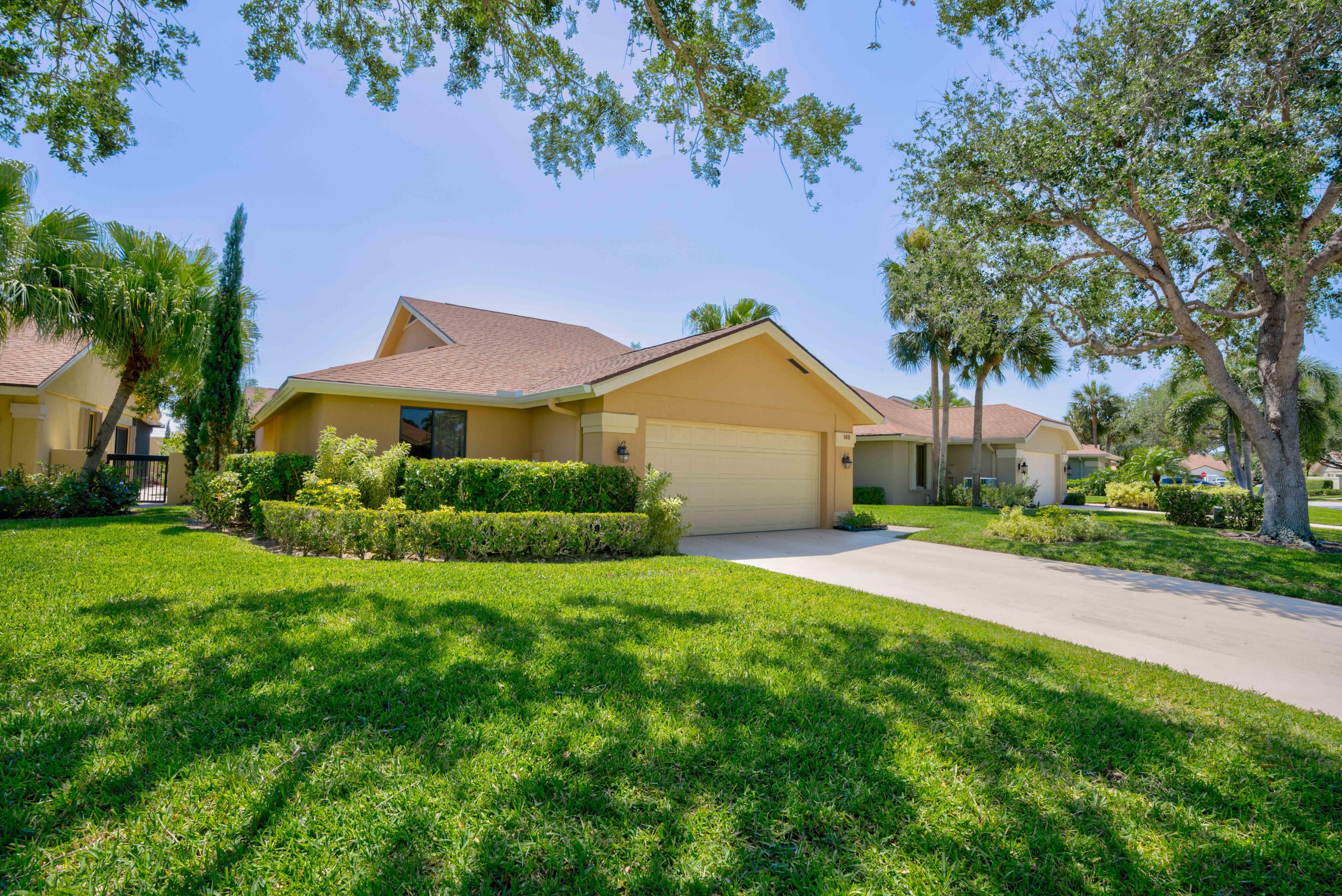 149 Beach Summit Court Jupiter, FL 33477 - Photo 3 of 46 Front
