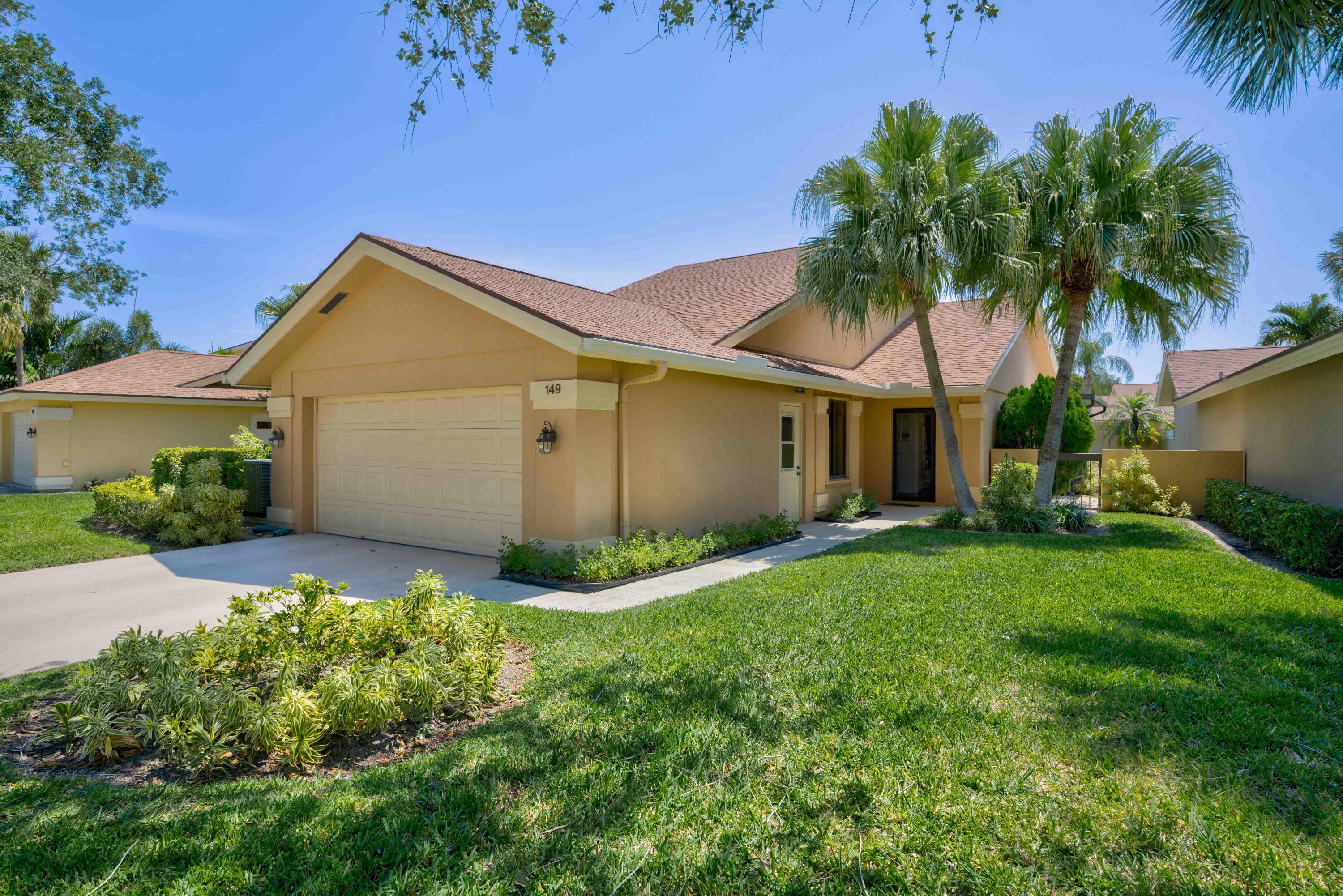 149 Beach Summit Court Jupiter, FL 33477 - Photo 6 of 46 Front