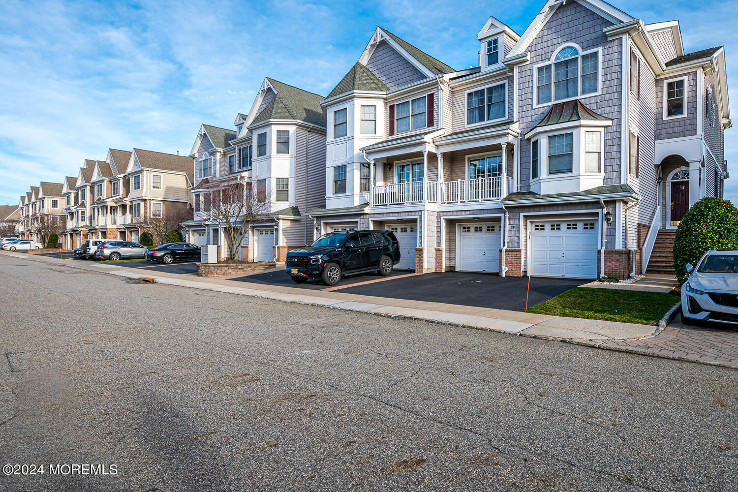 17 Raritan Reach Road, Unit 9 South Amboy, NJ 08879 - Photo 1 of 51 17 Raritan Reach Rd South-large-001-014-