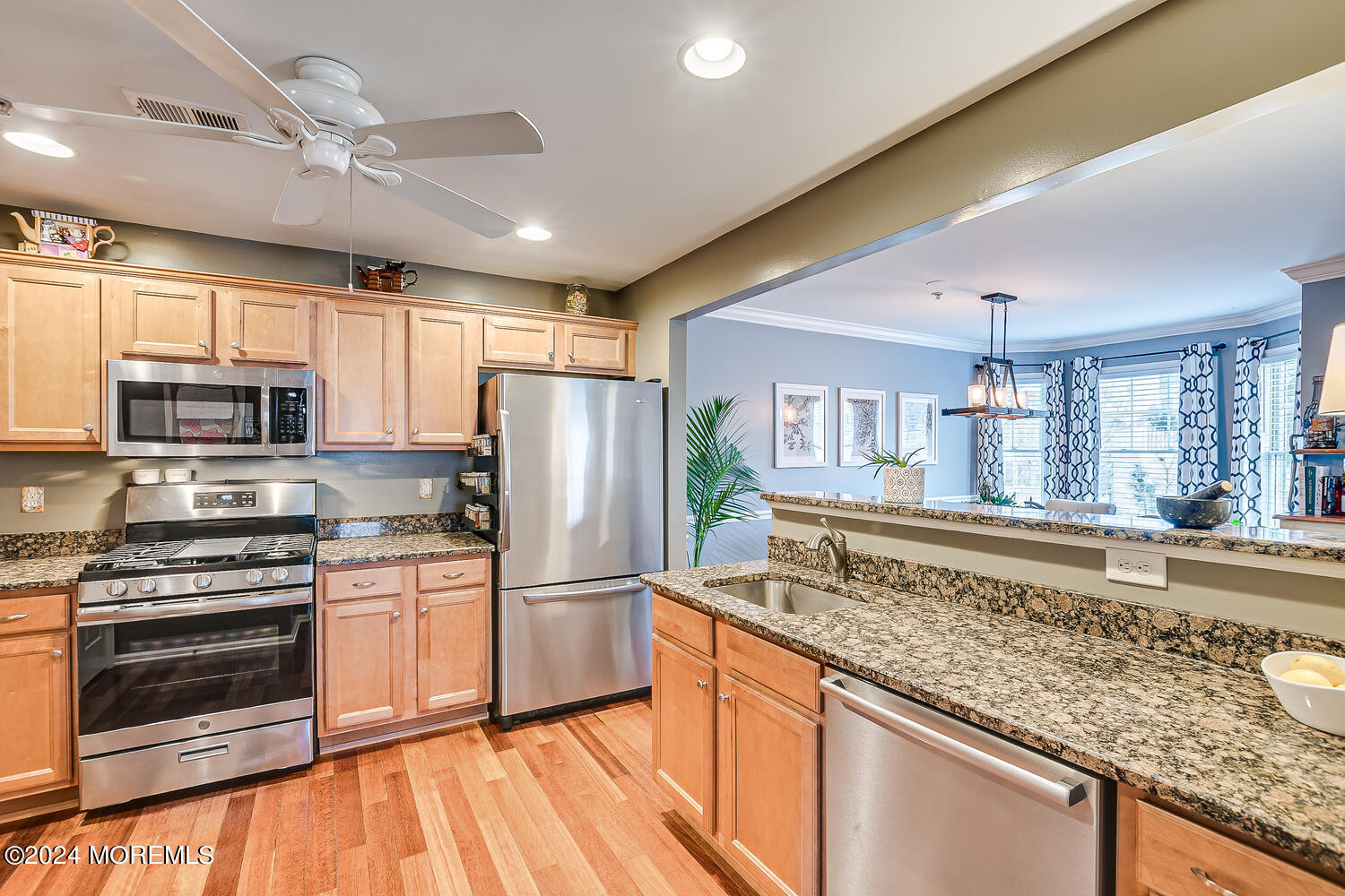 17 Raritan Reach Road, Unit 9 South Amboy, NJ 08879 - Photo 23 of 51 17 Raritan Reach Rd South-large-023-042-