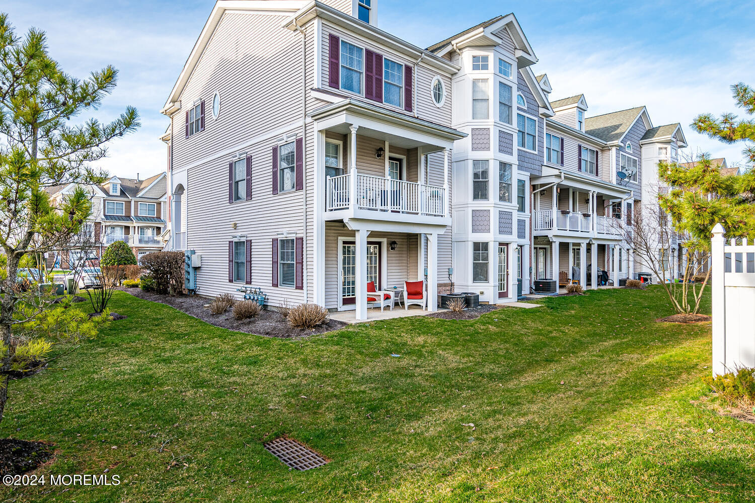 17 Raritan Reach Road, Unit 9 South Amboy, NJ 08879 - Photo 3 of 51 17 Raritan Reach Rd South-large-003-019-