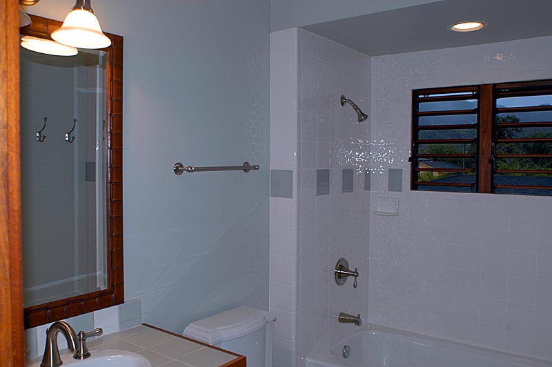 5345 Weke Road Hanalei, HI 96714 - Photo 16 of 20 a bathroom with a shower