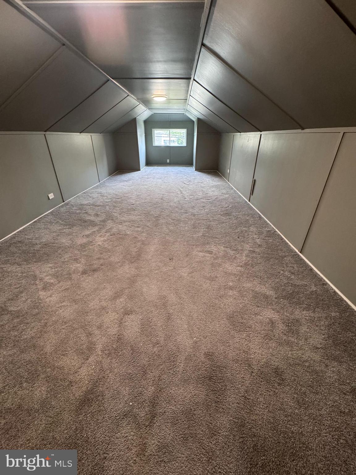 222 Townsend Avenue Baltimore, MD 21225 - Photo 13 of 24 a big room with closet and windows