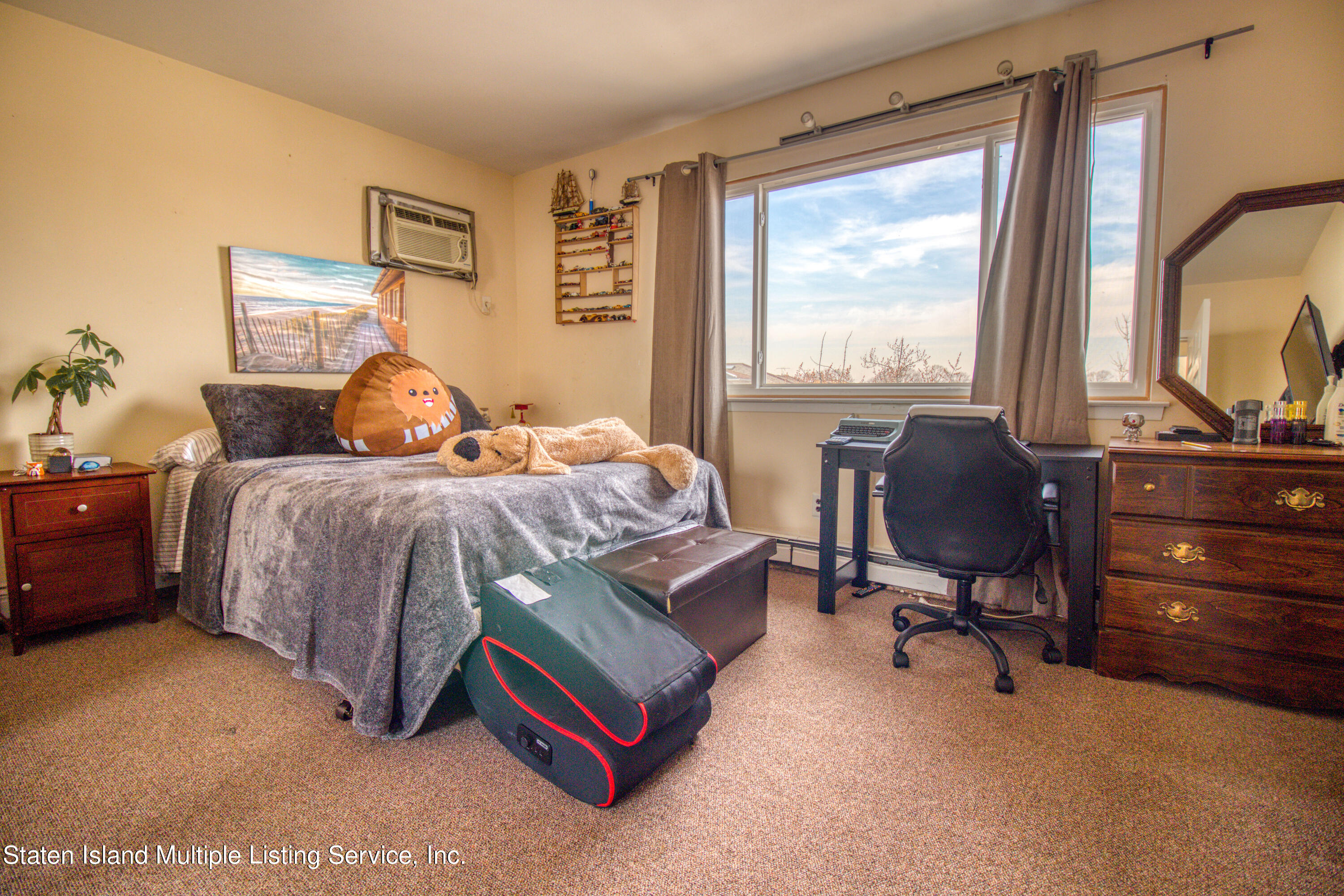 58 Green Valley Road Staten Island, NY 10312 - Photo 26 of 34 Bedroom