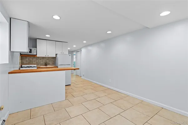 $2,950 | 26 Indiana Avenue, Long Beach, NY 11561