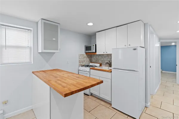 $2,950 | 26 Indiana Avenue, Long Beach, NY 11561