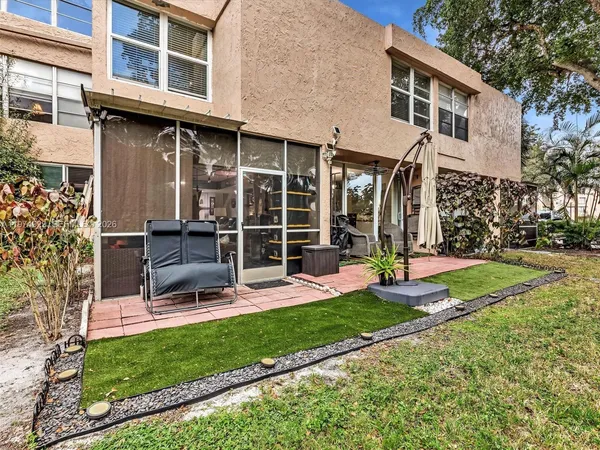 $359,000 | 9410 Live Oak Place, Unit 110, Davie, FL 33324