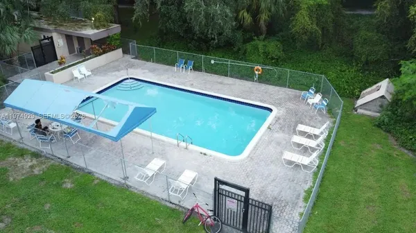 $359,000 | 9410 Live Oak Place, Unit 110, Davie, FL 33324