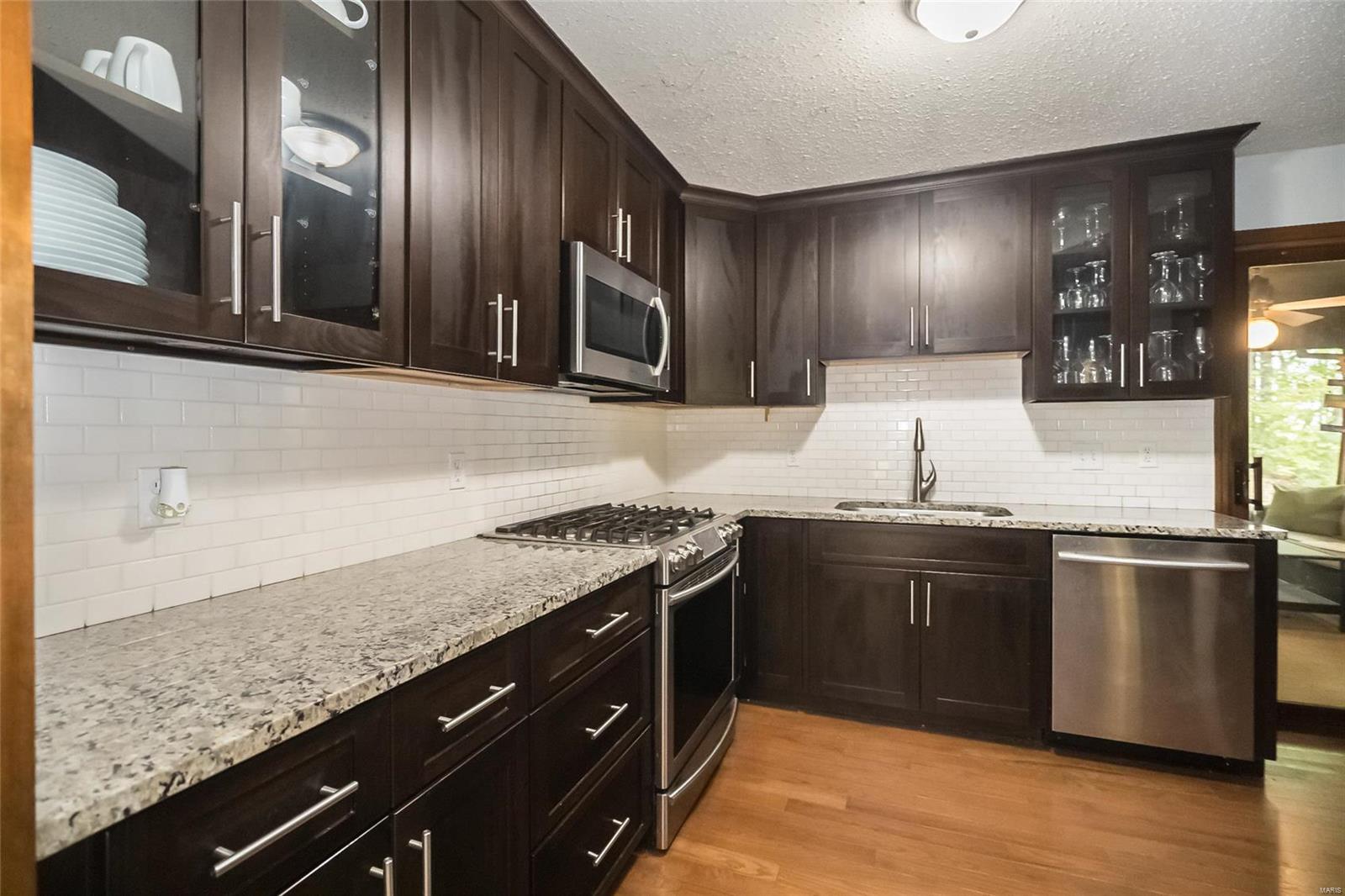 130 Freymuth Road Lake St. Louis, MO 63367 - Photo 4 of 39