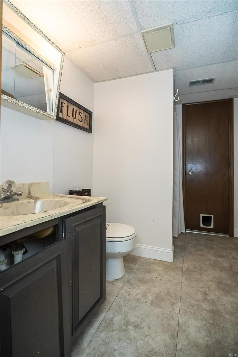 130 Freymuth Road Lake St. Louis, MO 63367 - Photo 9 of 39