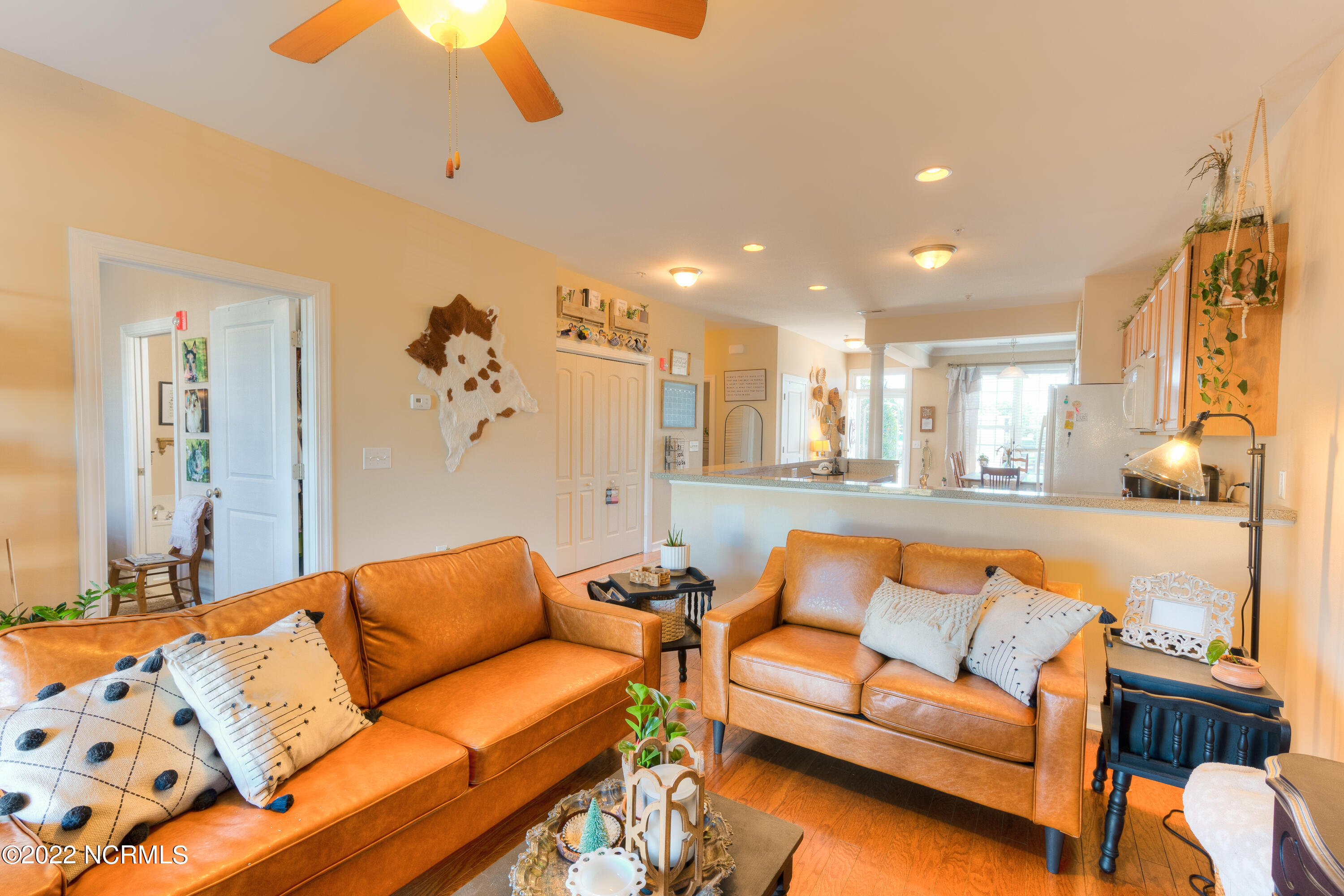 175 Old Murdoch Road, Unit 103 Morehead City, NC 28570 - Photo 5 of 22 Living Room