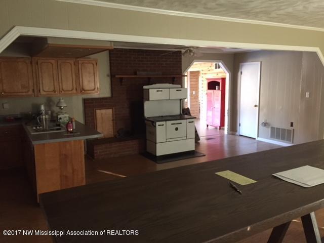 5058 Smith Road Coldwater, MS 38618 - Photo 8 of 22 5058 smith road 4