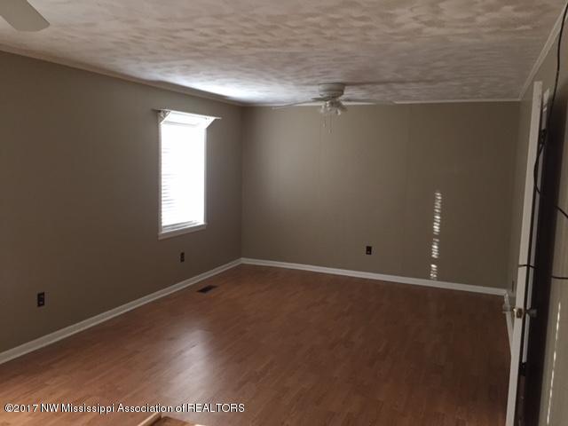 5058 Smith Road Coldwater, MS 38618 - Photo 9 of 22 5058 smith road 7