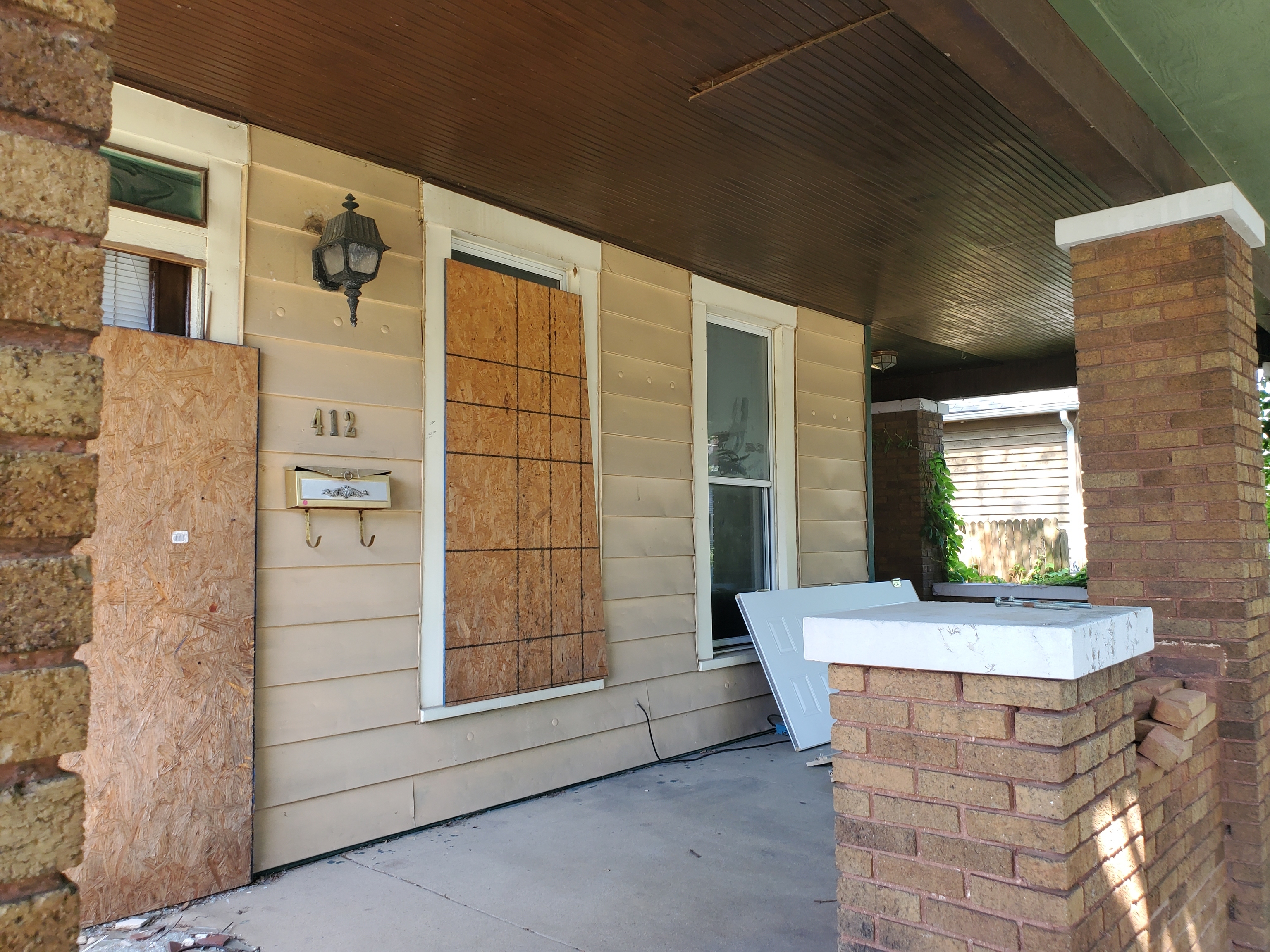 412 West 7th Street Anderson, IN 46016 - Photo 9 of 19