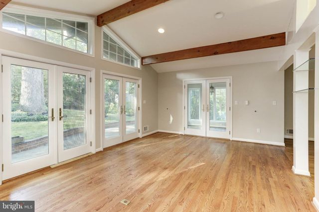 $1,225,000 | 6207 Stardust Lane, Bethesda, MD 20817