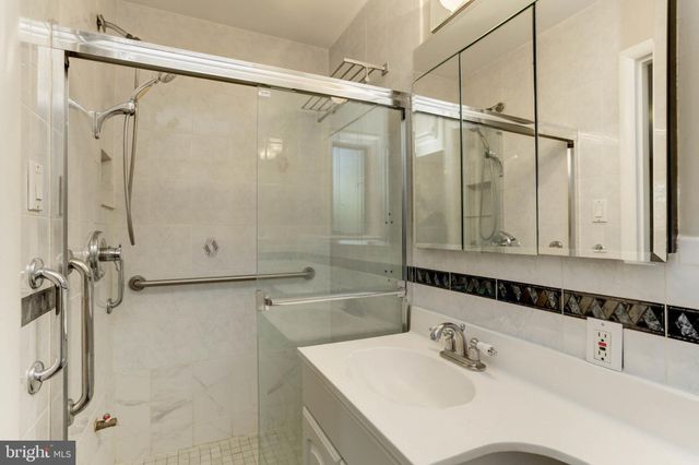 $1,225,000 | 6207 Stardust Lane, Bethesda, MD 20817