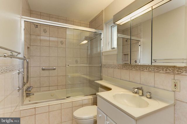 $1,225,000 | 6207 Stardust Lane, Bethesda, MD 20817