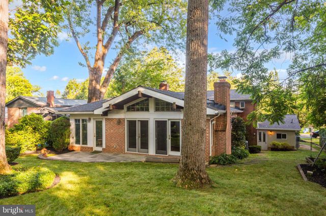 $1,225,000 | 6207 Stardust Lane, Bethesda, MD 20817