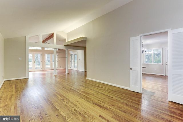 $1,225,000 | 6207 Stardust Lane, Bethesda, MD 20817