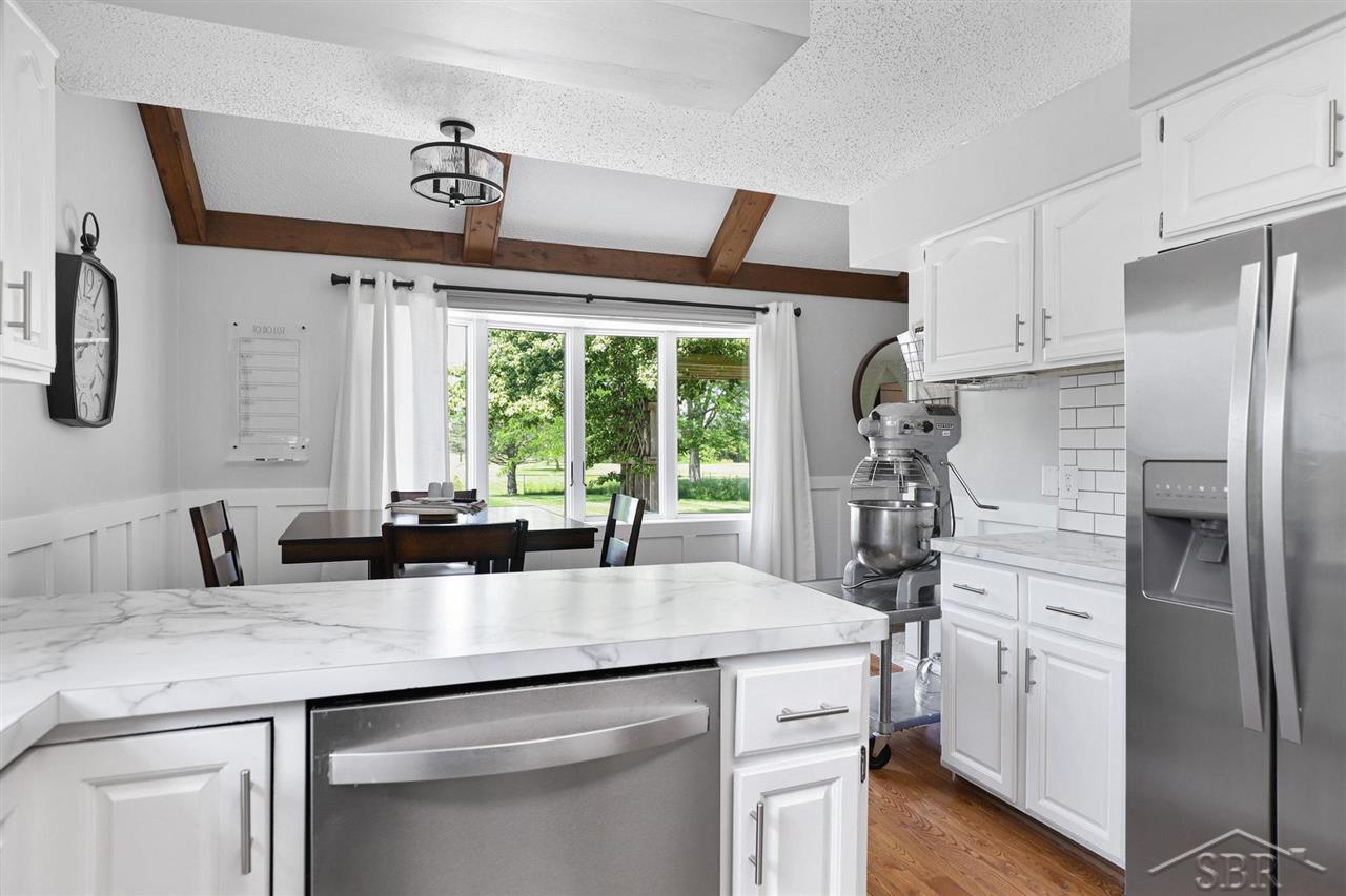 3875 Hackett Road Saginaw, MI 48603 - Photo 27 of 65 50078906-26.JPG