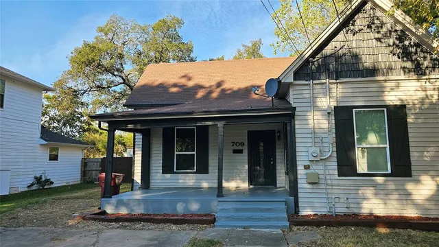 $190,000 | 709 Beech Street, Bonham, TX 75418