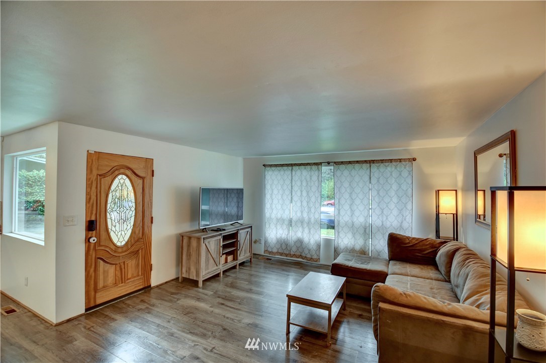 3527 Rasmussen Lane Bremerton, WA 98310 - Photo 16 of 25 Gallery Image 16