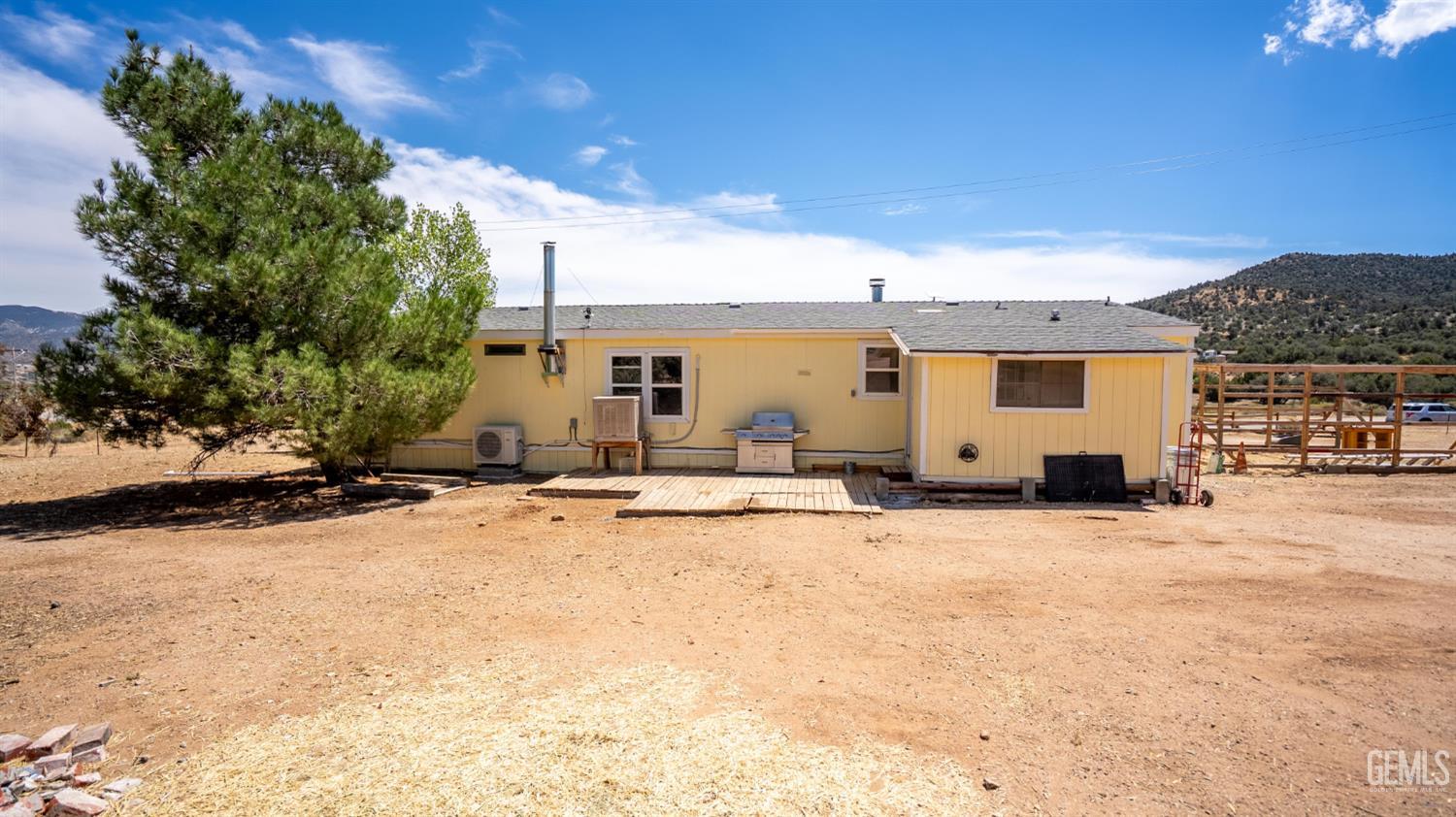 Undisclosed Address Tehachapi, CA 93561 - Photo 29 of 33 Gallery Image 29