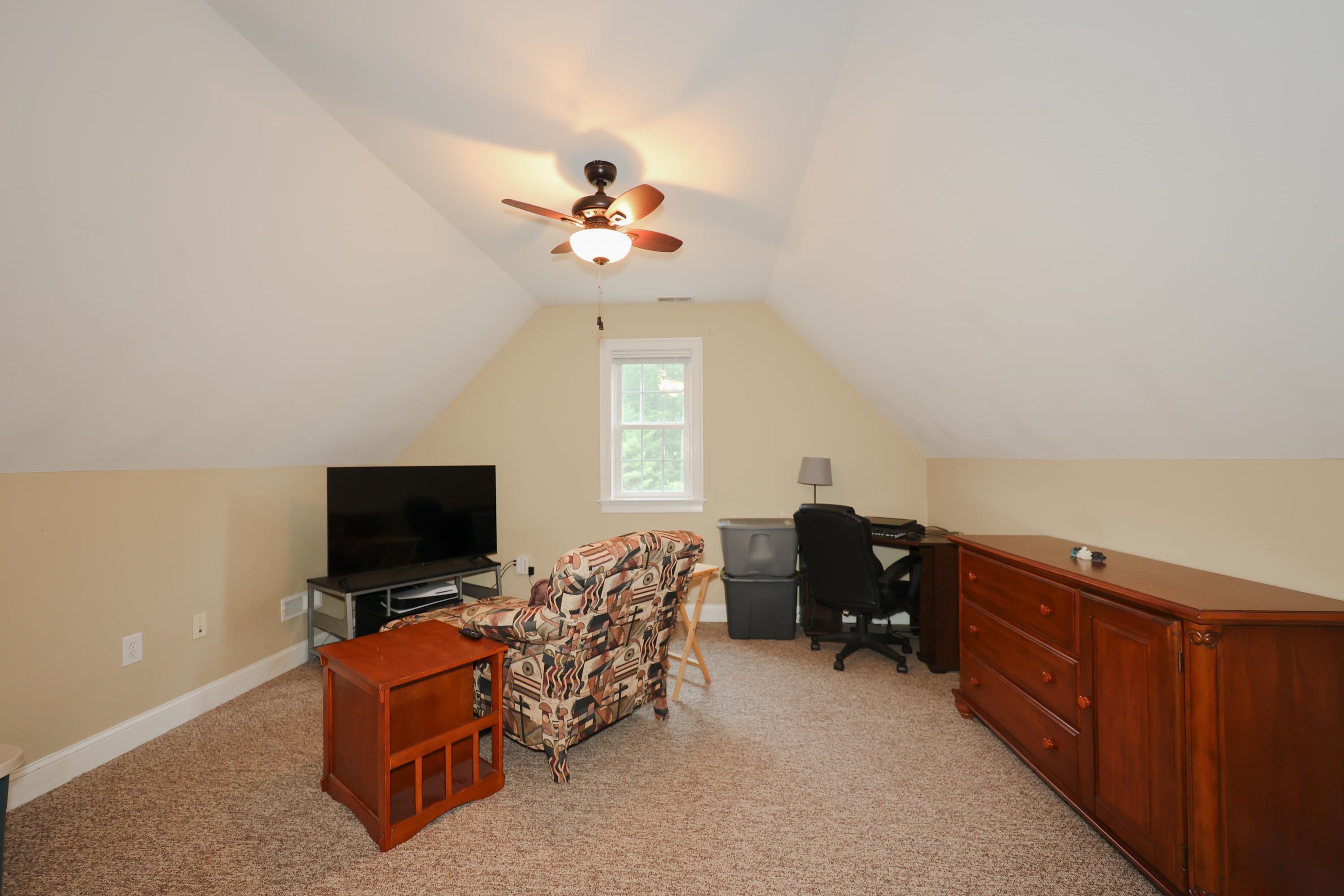 33 Emerson Lane Hollis, NH 03049 - Photo 32 of 38